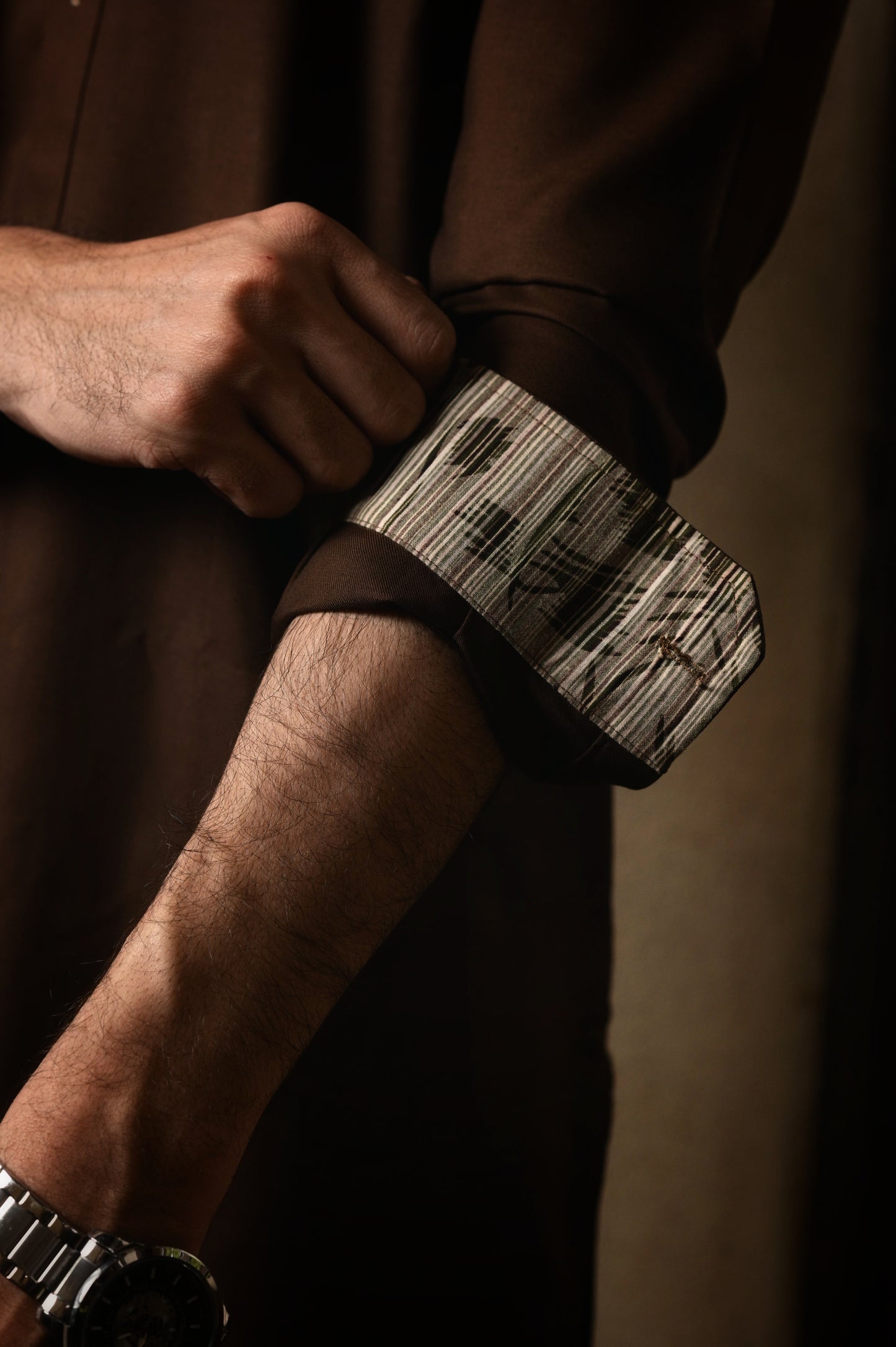 Brown Textured Classic Collar Kurta Trouser