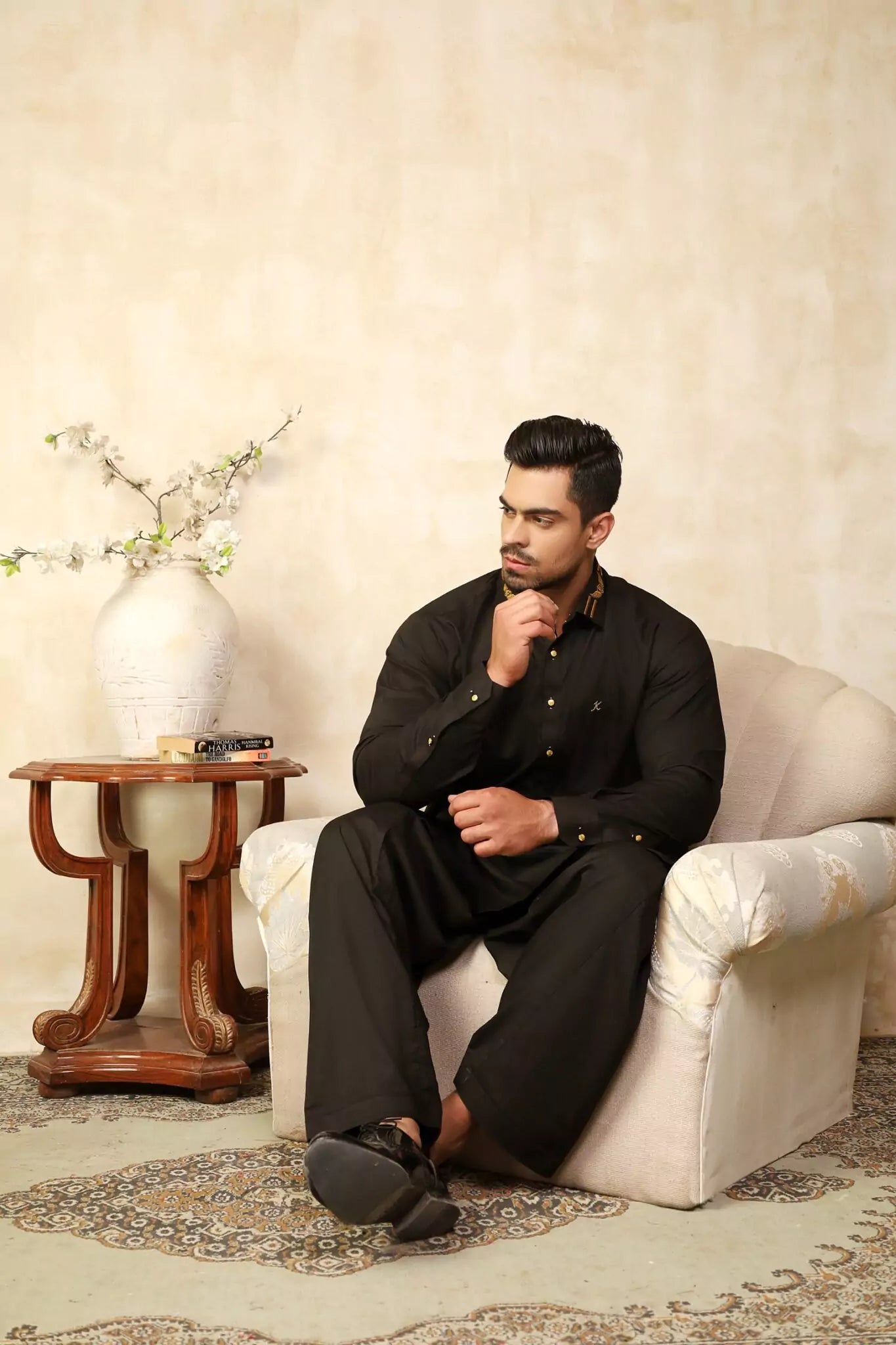 BLACK CLASSIC SIGNATURE COLLAR SHALWAR KAMEEZ