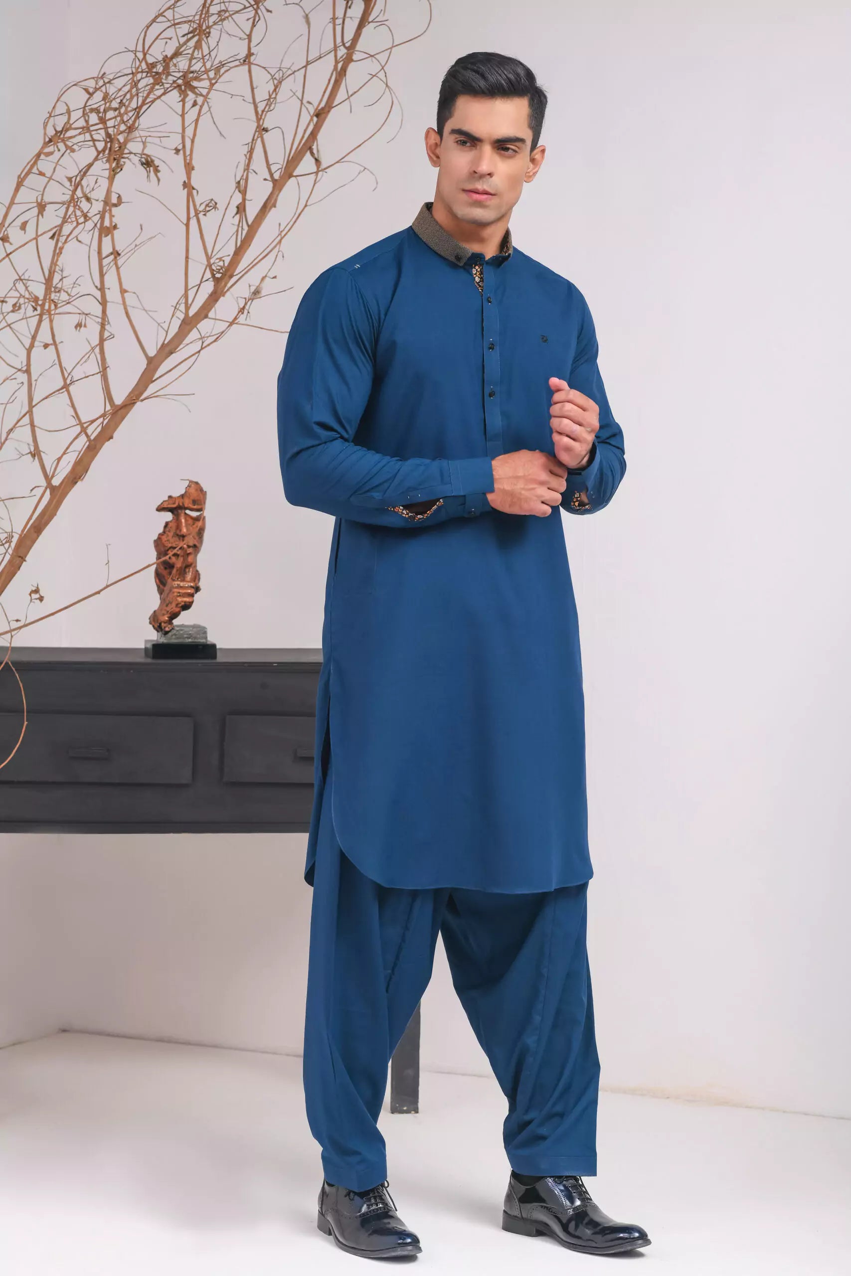 COBALT BLUE SHALWAR KAMEEZ – Kunzul Channar