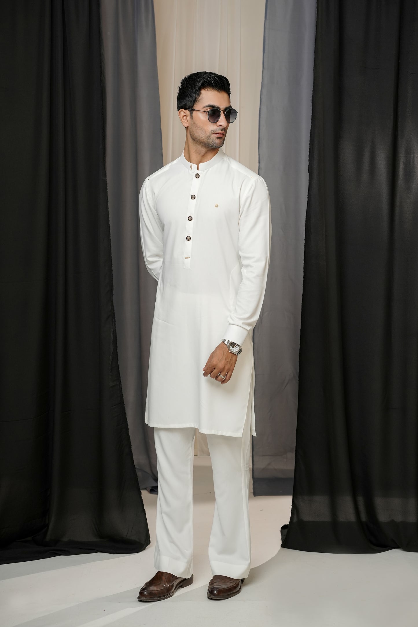 WHITE KURTA TROUSER