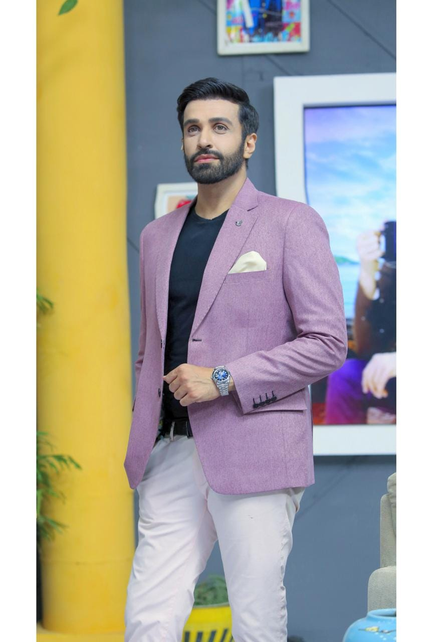 CASUAL SUIT