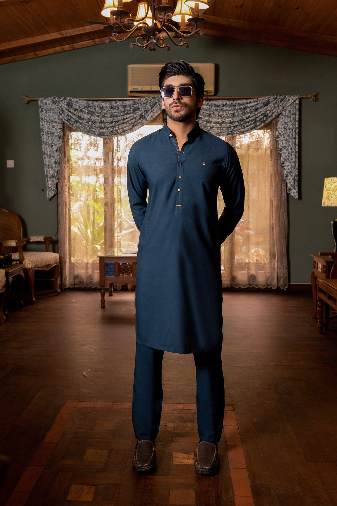 Teal Blue Collar Pinned Kurta Trouser