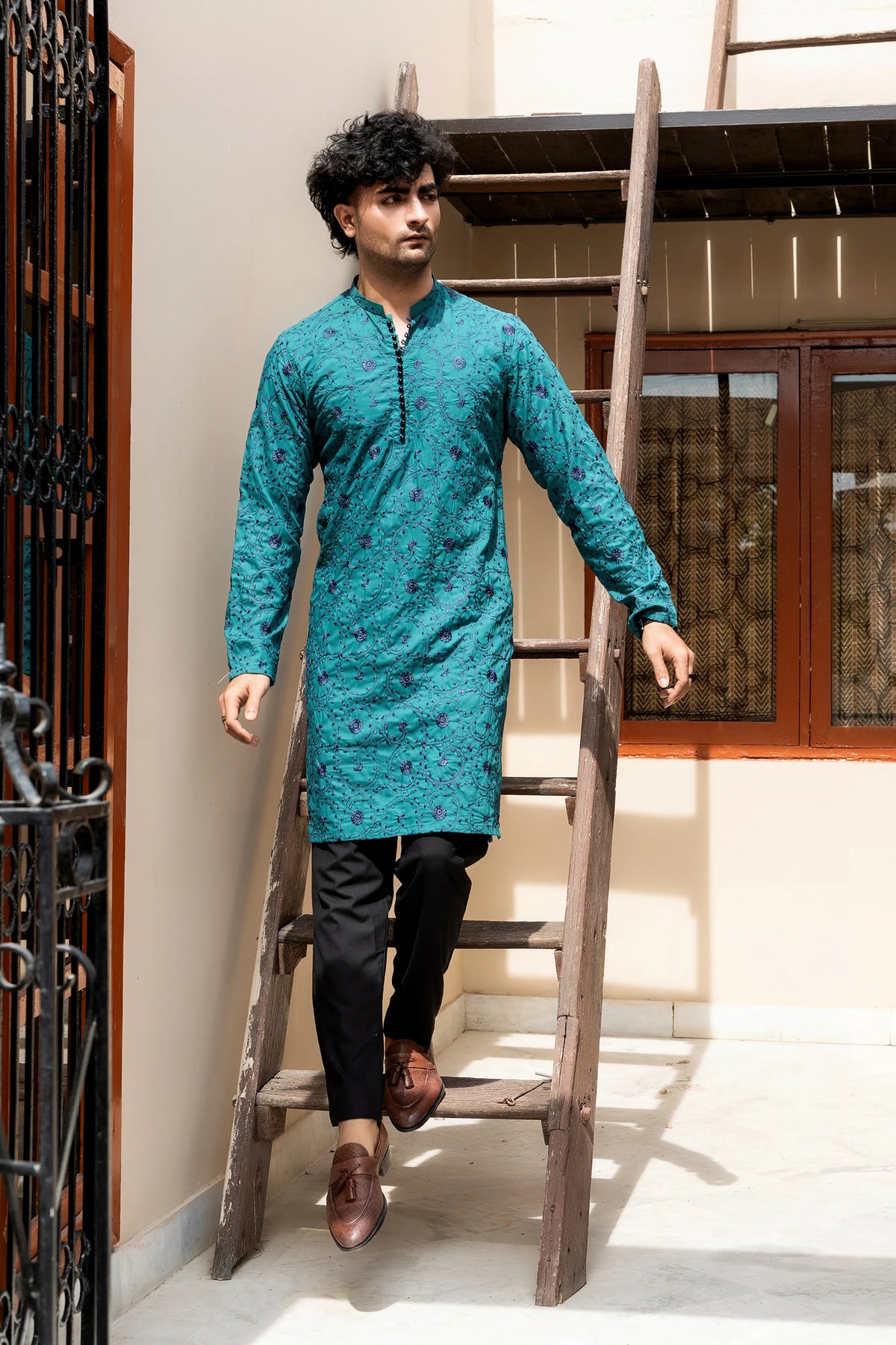 Aqua Green Embroidered Kurta