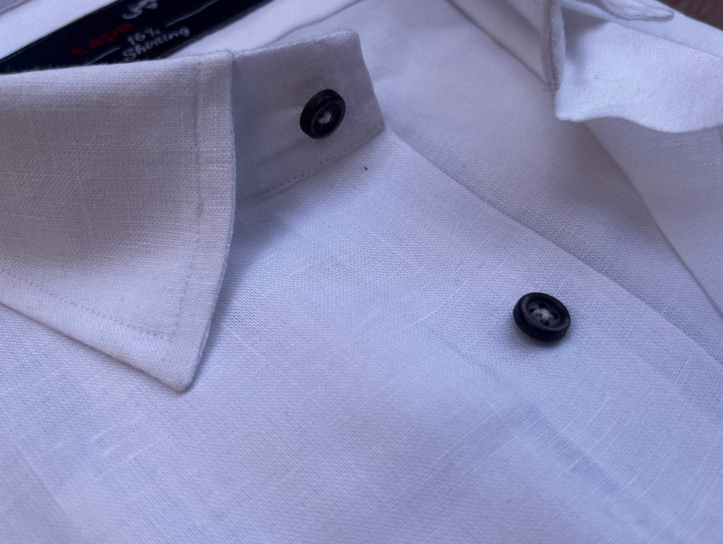 WHITE LINEN SHIRT