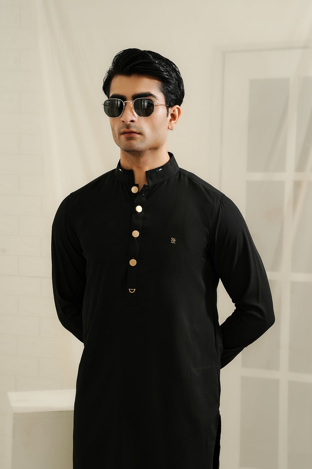 BLACK TEXTURED KURTA TROUSER