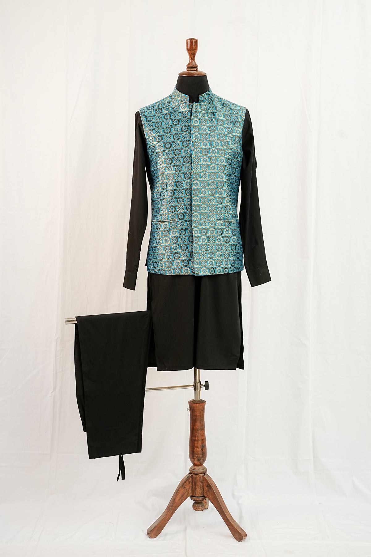 Ferozi Jamawar Waist Coat