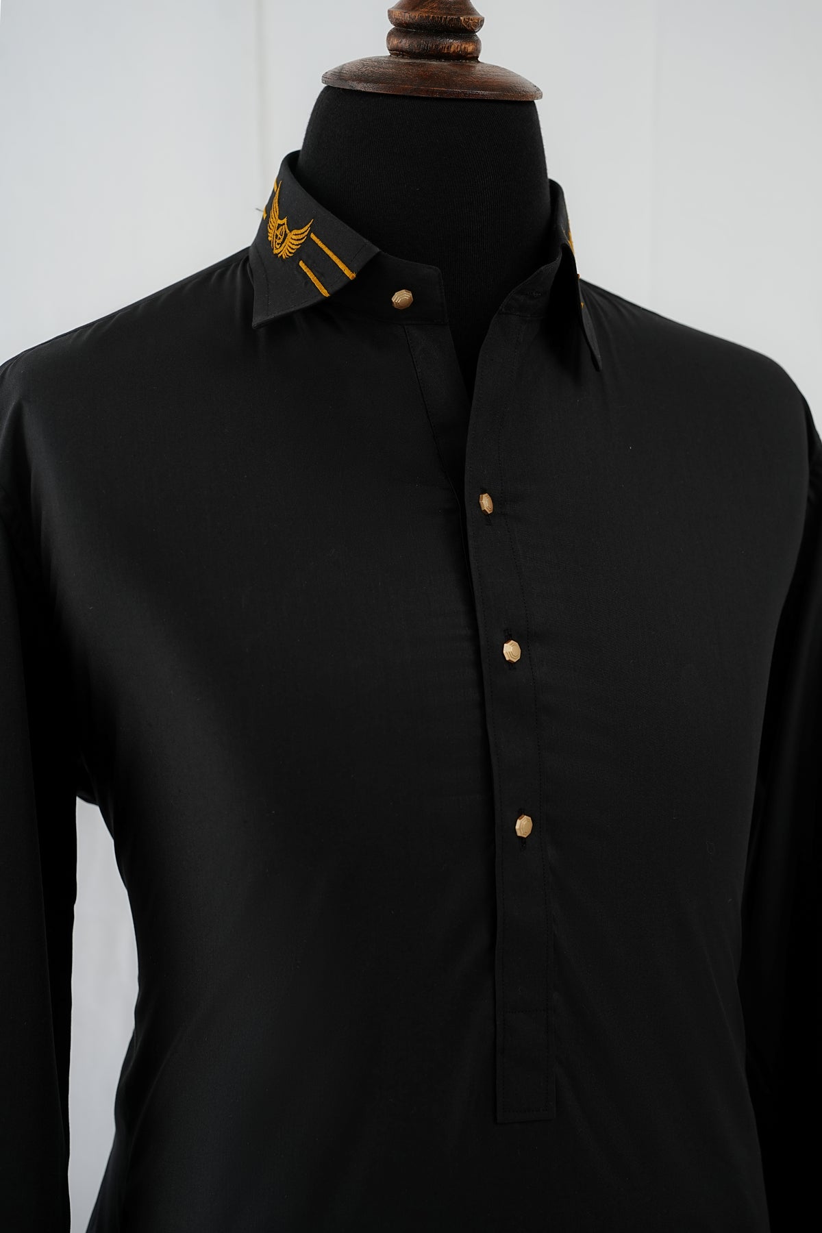Classic Signature Collar Kurta Trouser