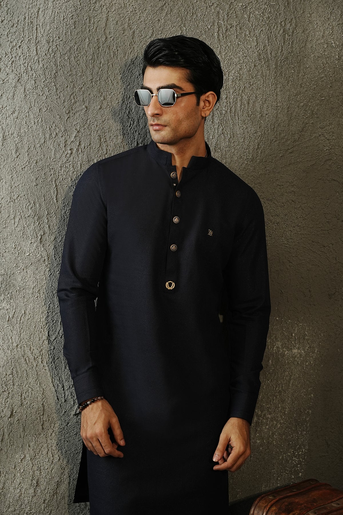 NAVY BLUE TEXTURED KURTA TROUSER