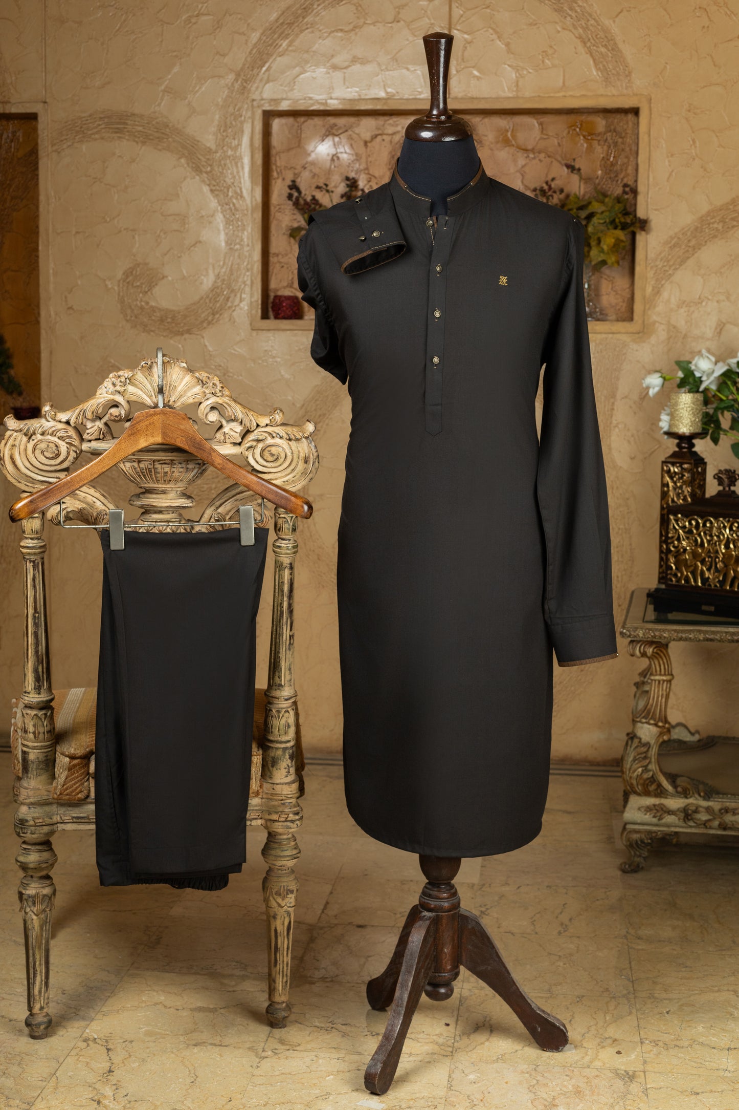 Black Mandarin Collar Contrast Kurta Trouser