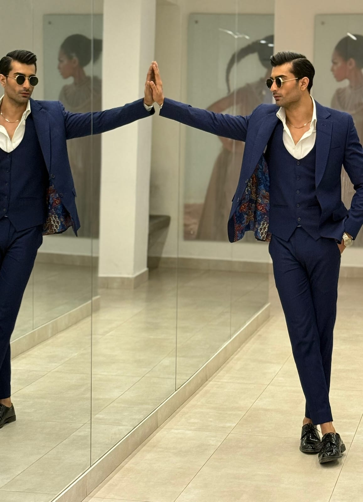 BLUE THREE PIECE SUIT